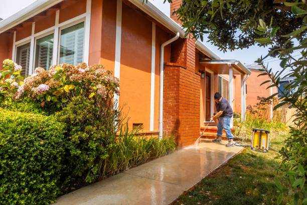 Why Choose Our Certified Pressure Washing Experts for Your Project Needs in New Hampton, IA?