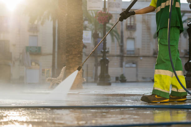 Best Sidewalk Pressure Washing  in New Hampton, IA